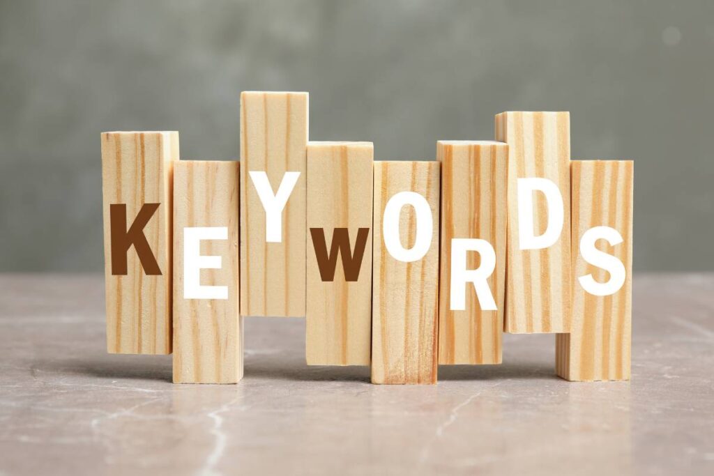 Long-Tail Keywords vs. Short Keywords What Works in 2025