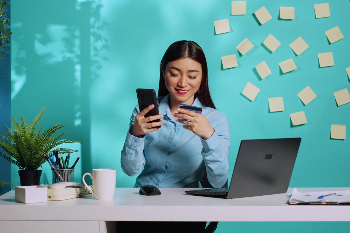 Google Ads vs. Facebook Ads: Which is Better for ROI?